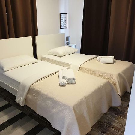 Sandra Apartments Konavle Exterior photo