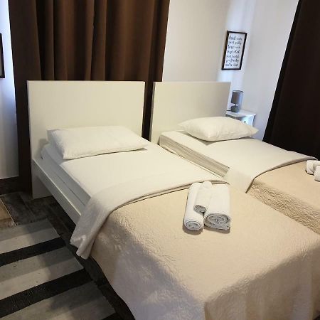 Sandra Apartments Konavle Exterior photo