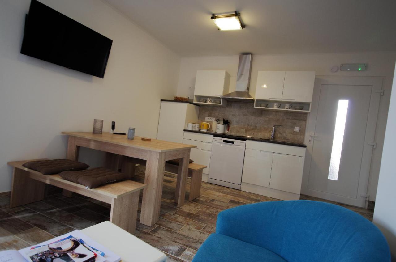 Sandra Apartments Konavle Exterior photo