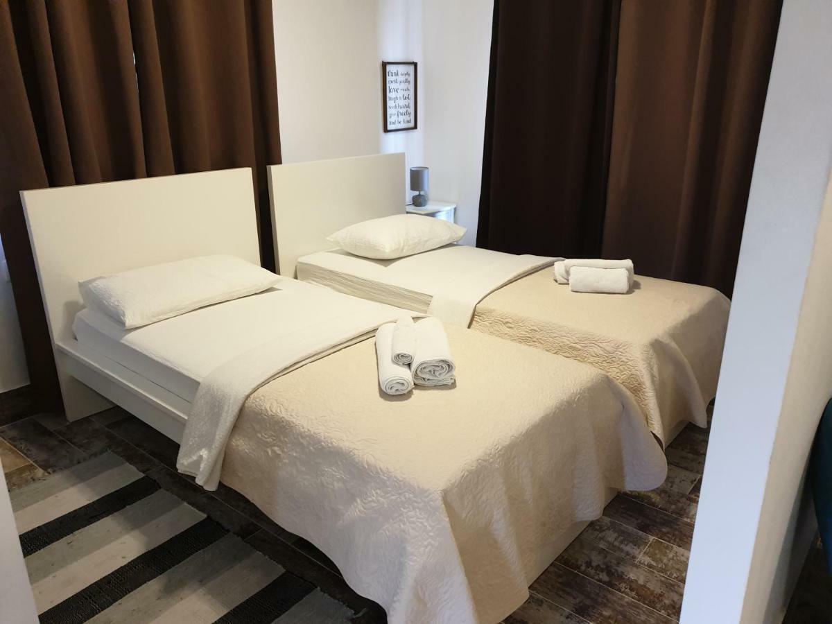 Sandra Apartments Konavle Exterior photo